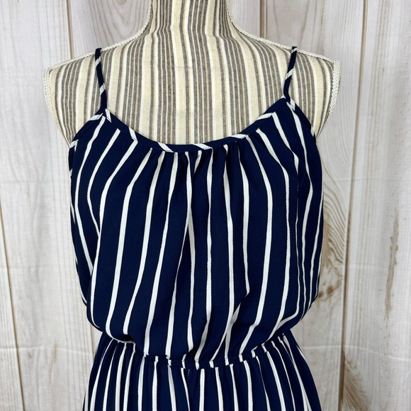 Ambiance Jumpsuit Spaghetti Strap Cropped Length Striped Blue White Size Small - Picture 4 of 15